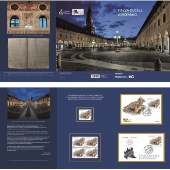 Italia 2022 - Piazza Ducale di Vigevano FOLDER